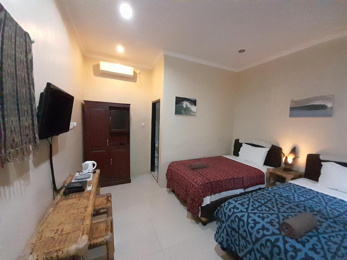 Bed and Breakfast Wave House Gerupuk South Lombok à Praya Extérieur photo