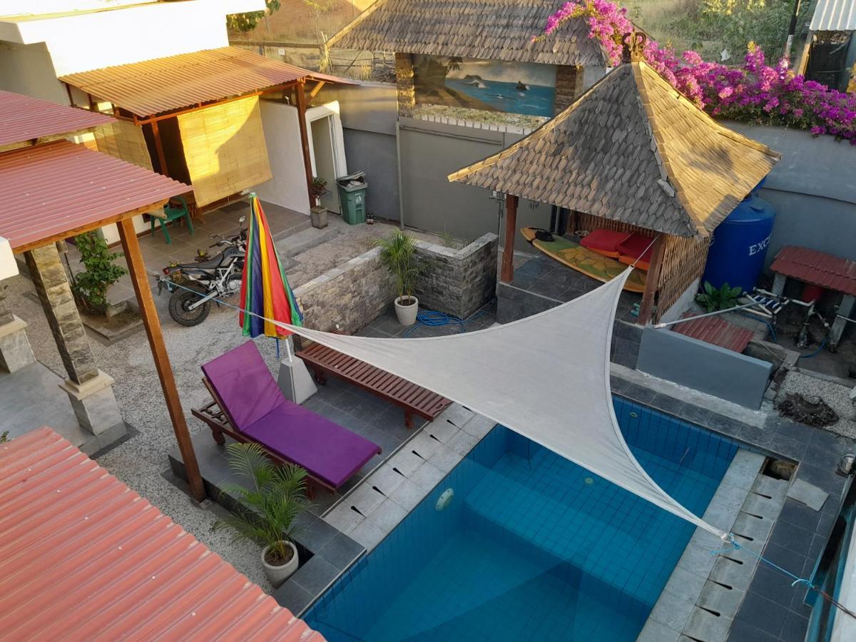 Bed and Breakfast Wave House Gerupuk South Lombok à Praya Extérieur photo