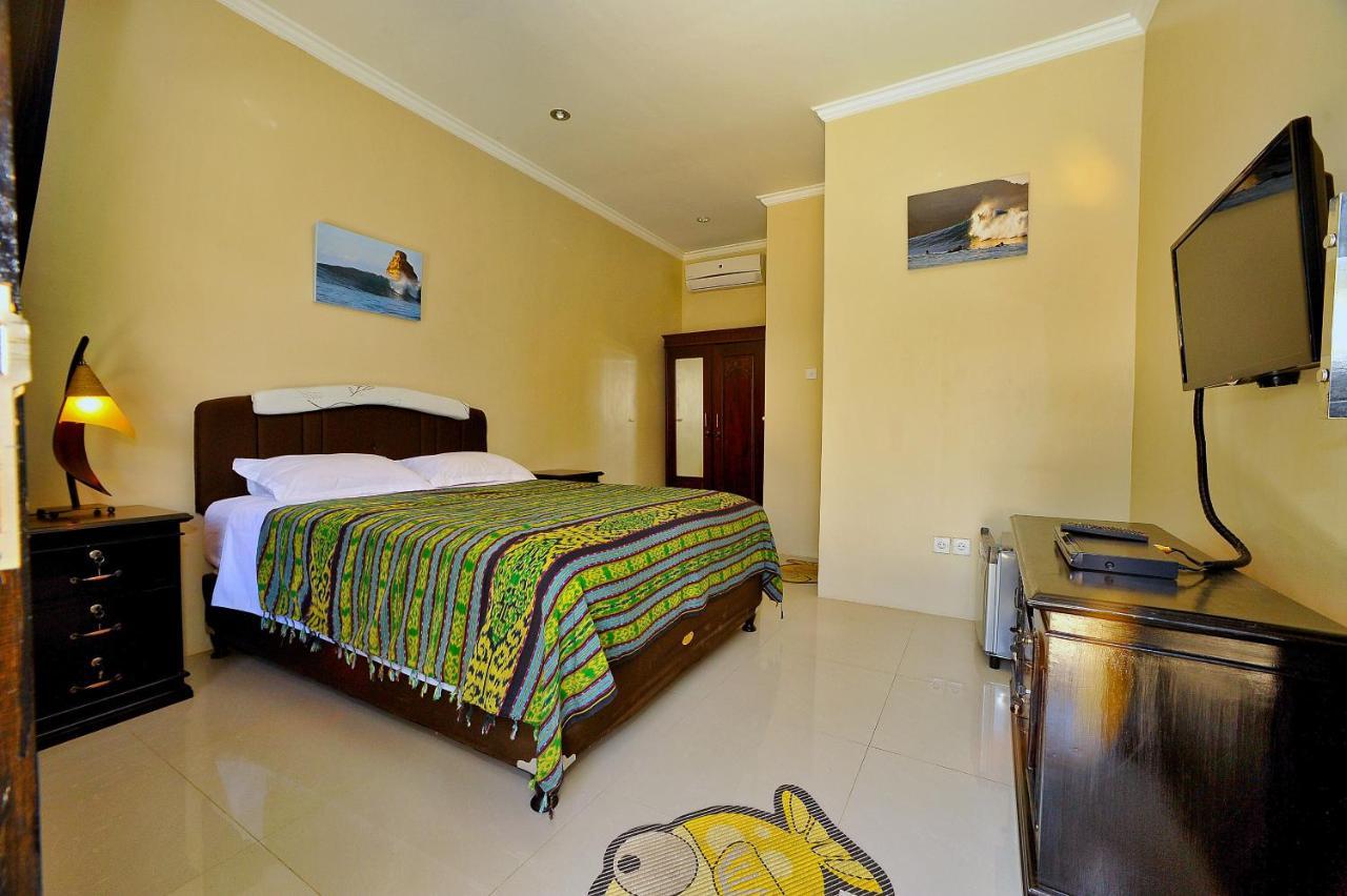 Bed and Breakfast Wave House Gerupuk South Lombok à Praya Extérieur photo