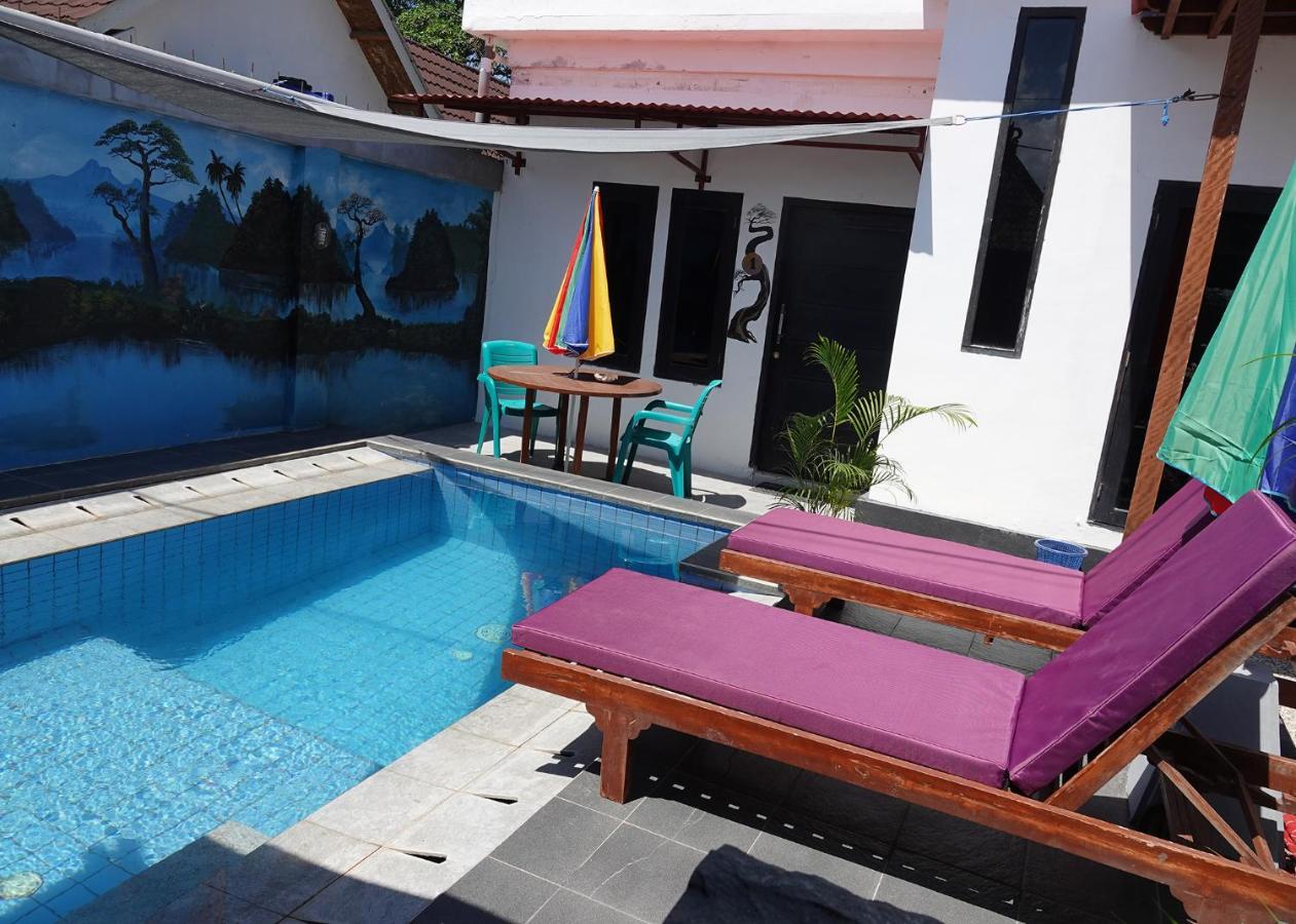 Bed and Breakfast Wave House Gerupuk South Lombok à Praya Extérieur photo